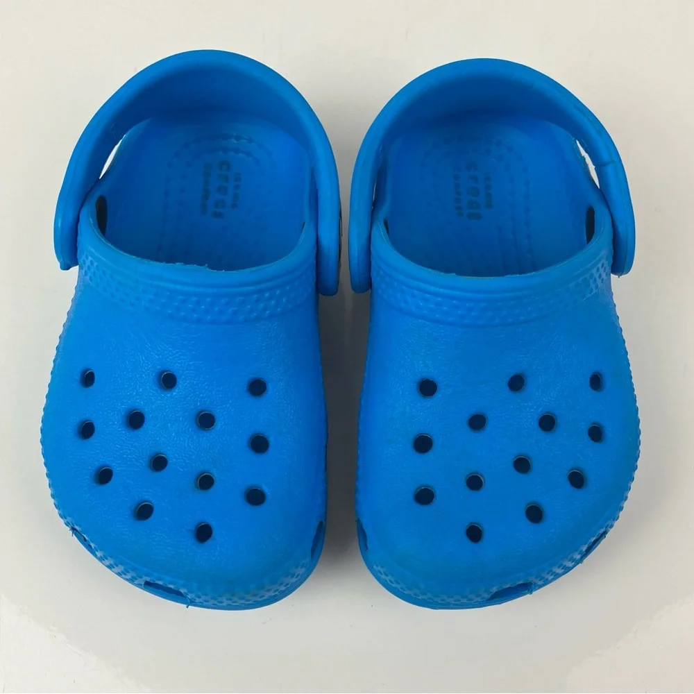 Crocs Unisex Kids Size C4 Blue Slip On Clogs Water Shoes